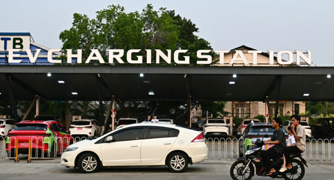 Germany Targets Oil Firms To Prevent Wartime Price Gouging