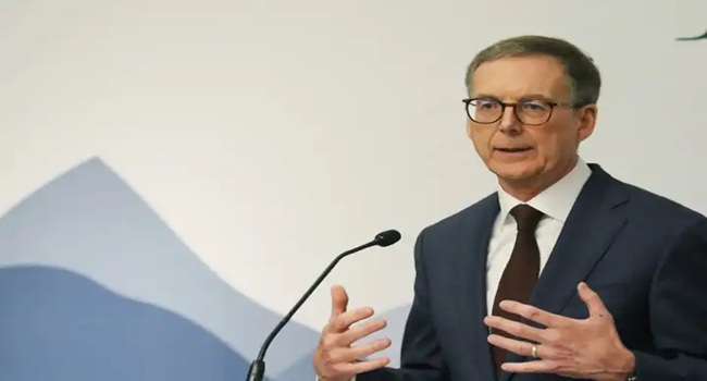 Canada Central Banks Holds Rate Steady, Says War Will Raise Inflation