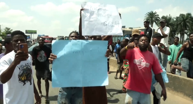 Youths Protest Hardship, Ground Benin-Lagos Expressway