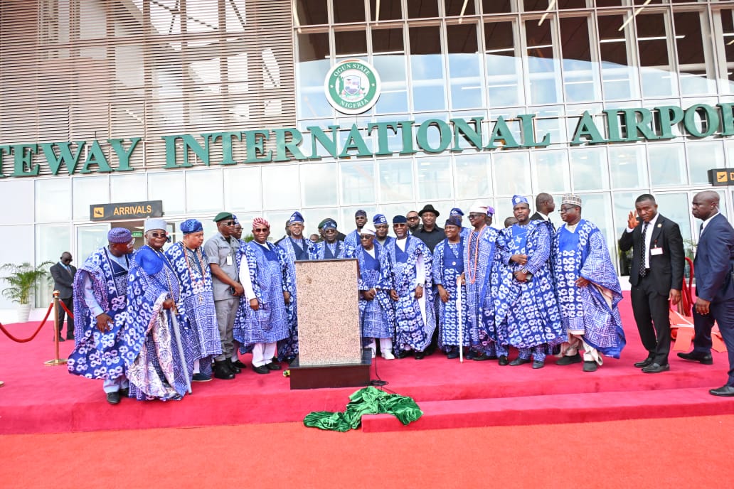 Tinubu Vows To Defeat Insecurity, Praises Abiodun For Gateway Airport