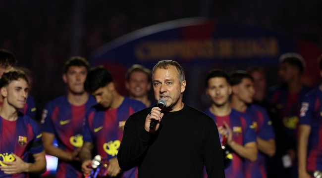 Flick Extends Contract With Barcelona