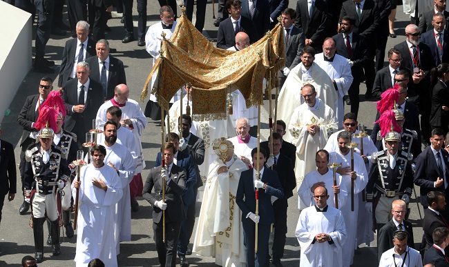 Over 1.2 Million People Attend Pope’s Mass In Madrid