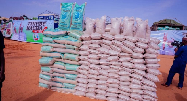 Kebbi Begins Distribution Of 110 Truckloads Of Fertiliser, Improved Seeds To Farmers